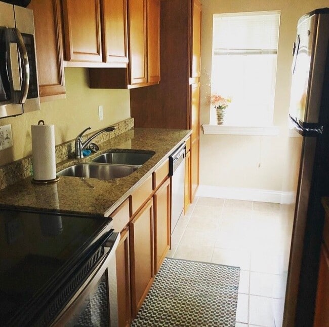 Photo - FALL 2026! 1 Bedroom Condominium just blocks from Kinnick and UIHC