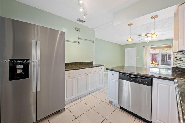 Photo - 2433 NW 9th Terrace Unit 0