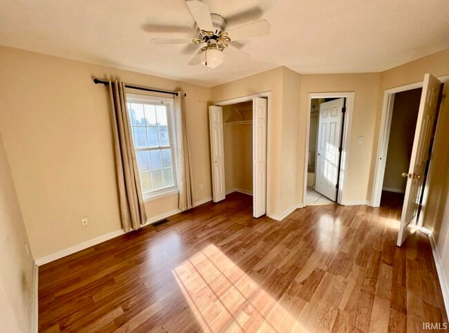 Photo - 3410 S Oaklawn Cir