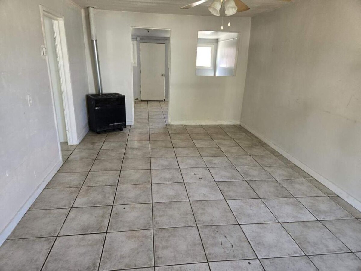 Photo - 1404-1406 Trinity Ave Unit 1404 Trinity Avenue