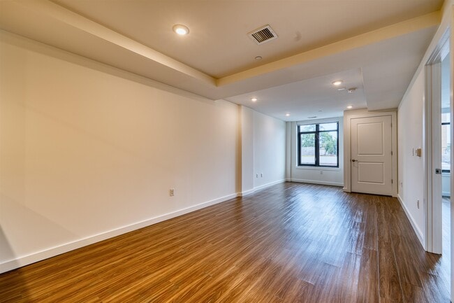 Photo - 957 Broadway Unit 501