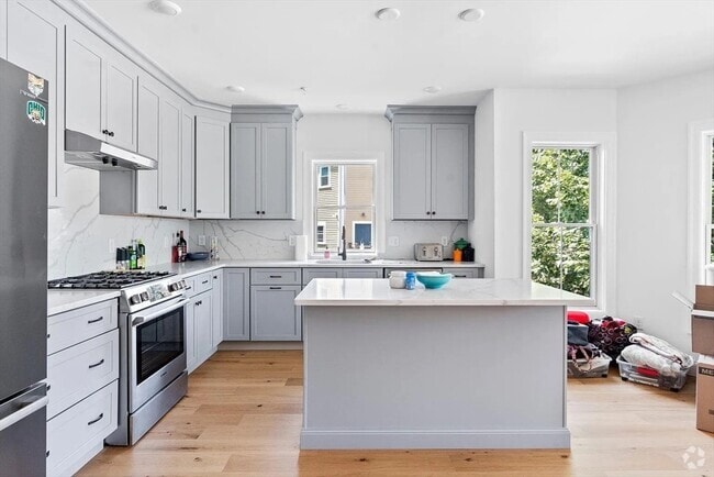 Building Photo - 276 Amory St Unit #1 Rental