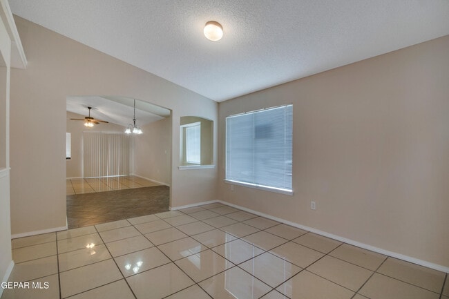 Photo - 14299 Desert Point Dr