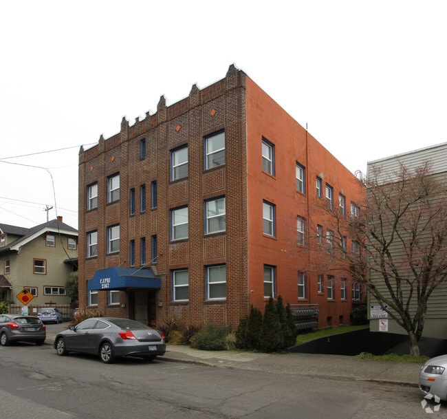 Photo - Capri Apartments