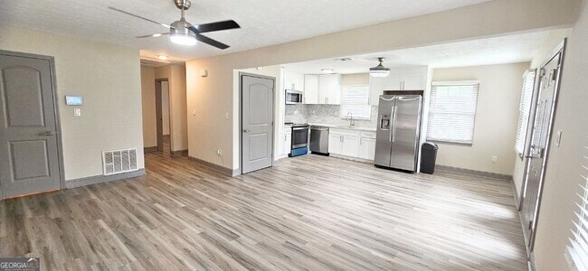 Photo - 1837 Access Rd Unit A