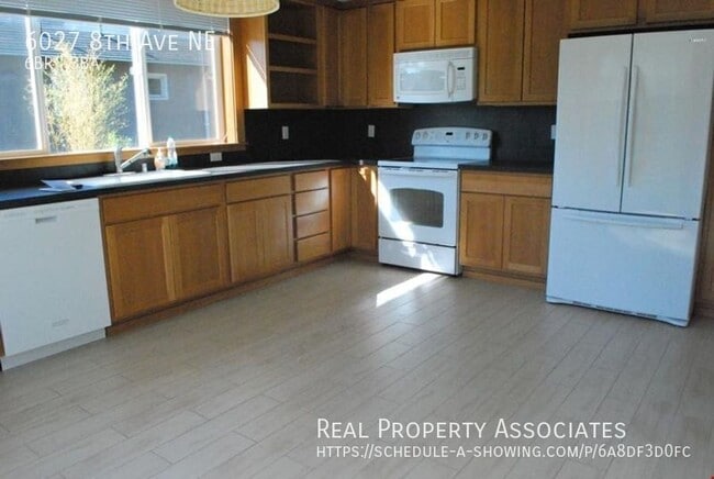 Photo - 6027 8th Ave NE