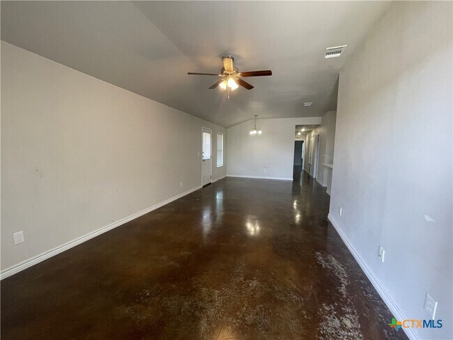 Photo - 202 Lowes Blvd