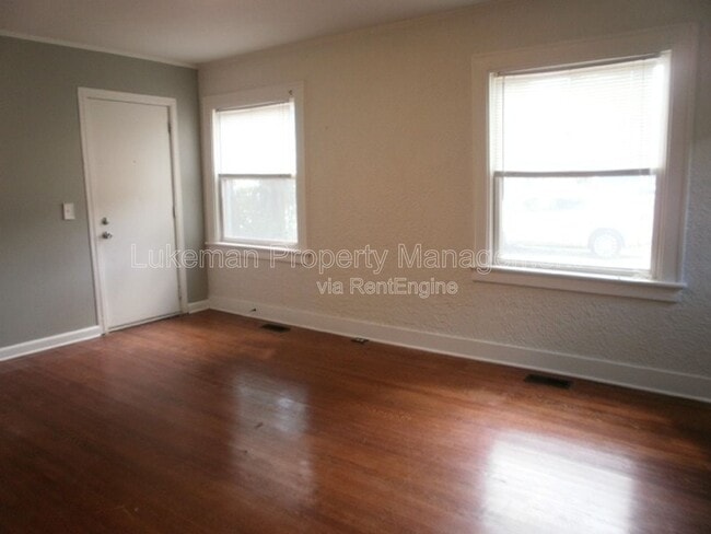 Photo - 3013 Portage Street Unit 1