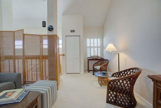 Photo - 143 Bay Colony Dr N