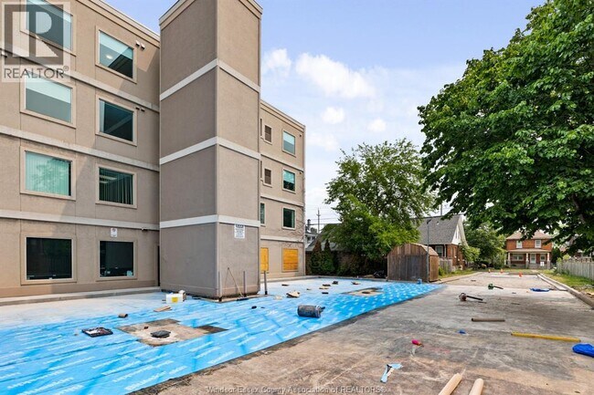 Photo - 1500 Ouellette Ave Unité 403