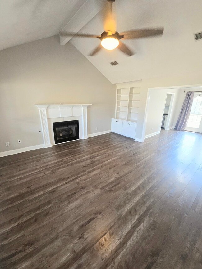Photo - 565 Oakdale Dr