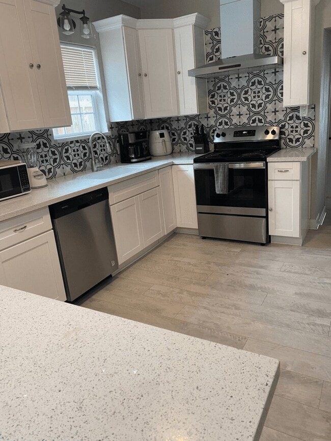 Photo - 6716 Jefferson Blvd