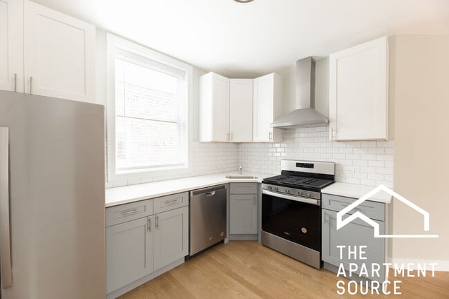 4647 N Wolcott Ave Unidad 1B