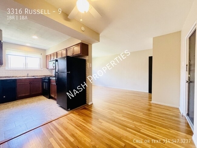 Building Photo - 3316 Russell-9 Unit 9