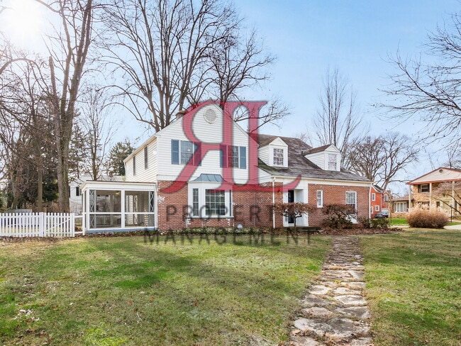 Building Photo - 85 Eastmoor Blvd