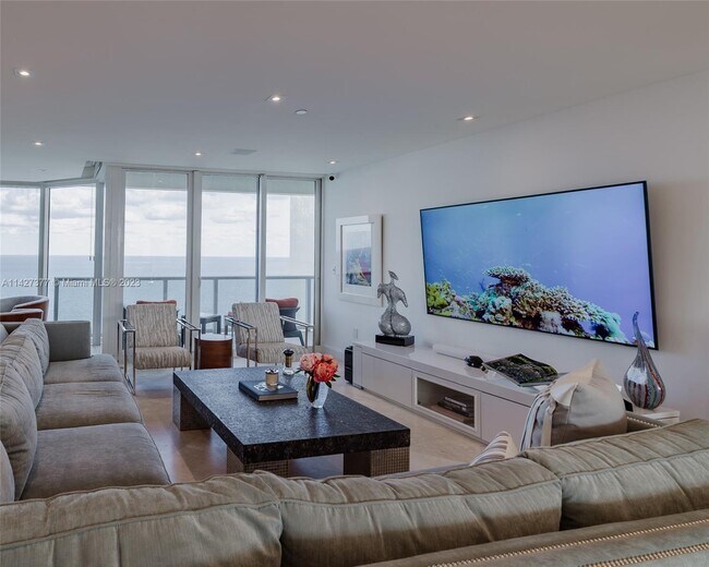 Photo - 19333 Collins Ave Unidad PH 06