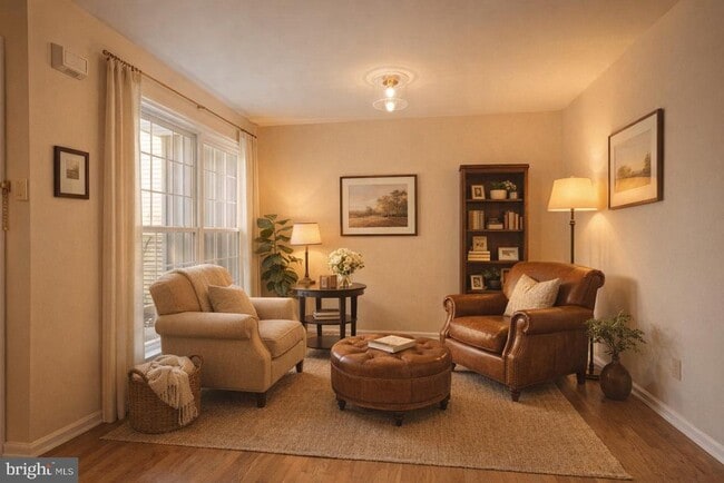 Photo - 112 Stewarts Ct
