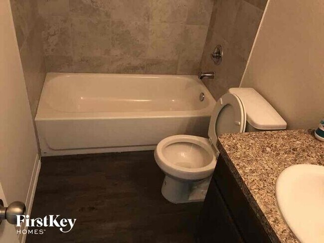 Photo - 6630 Blimp Base Blvd