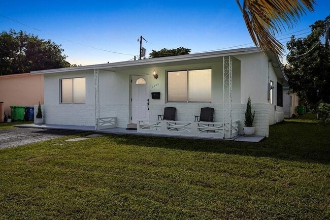 Photo - 6888 NW 30th St