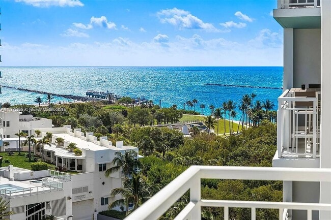 Photo - 400 South Pointe Dr Unit 1006