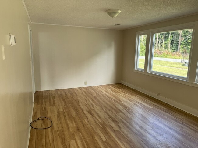 Photo - 307 Miller Blvd