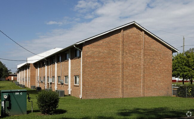 Photo - 811-819 E 29th St