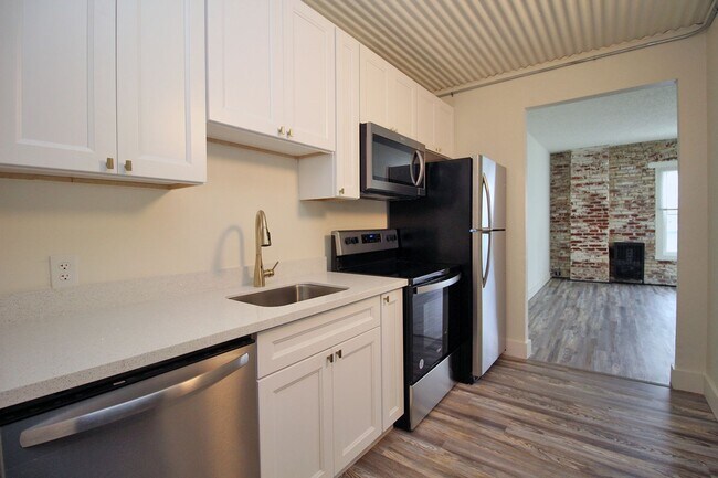 Photo - 843 N Knott St Unit 201