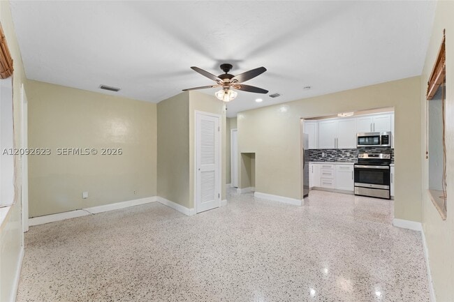 6820 SW 77th Terrace