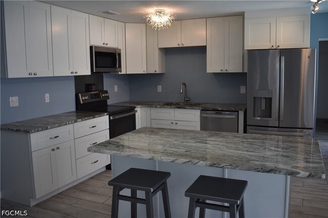 Photo - 2443 SE 28th St
