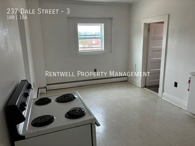 Photo - 237 Dale St Unit 3