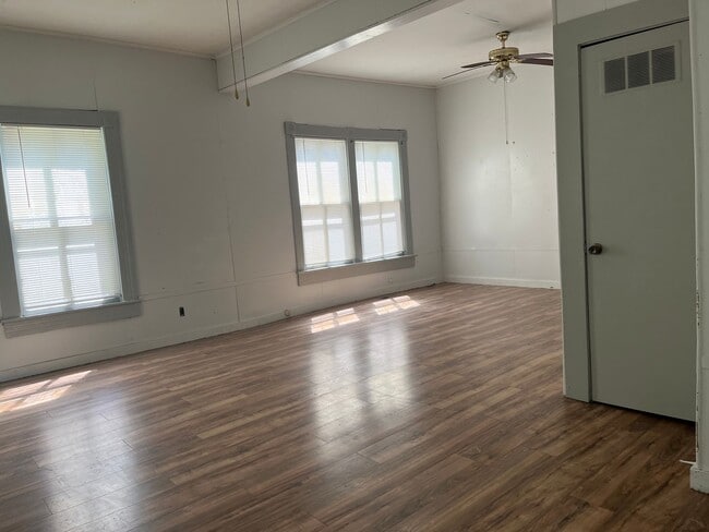 Photo - Nice 2 Bedroom 1 bath home