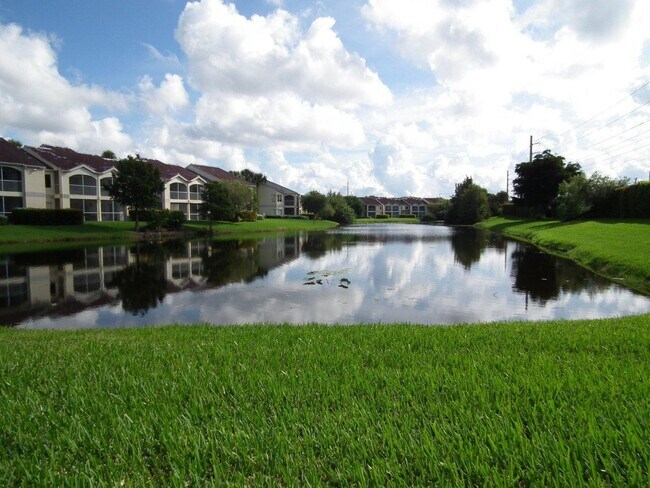 Photo - 815 Boynton Beach Blvd Condo Unit 4-102