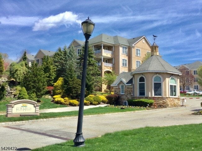 Photo - 2112 Clinton Ln Unit 2112