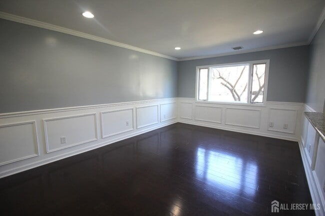 Photo - 3121 Sayre Dr