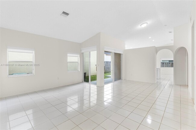 Photo - 9934 NW 30th St