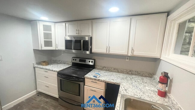 Photo - 403 E Norwegian St