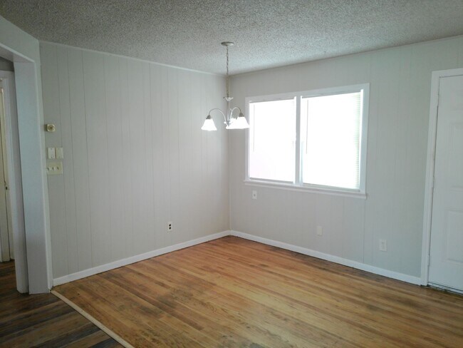 Photo - August move in