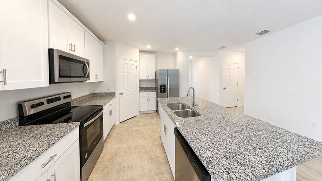 Photo - 3 Bedroom Home with Flex Room for Rent in Deer Run – Davenport, FL
