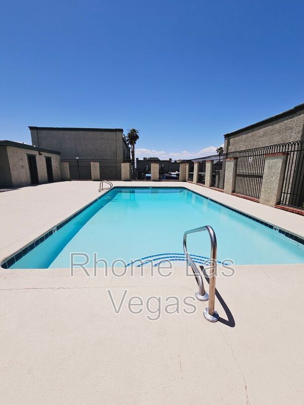 Building Photo - 7066 Burcot Ave Unit #C61