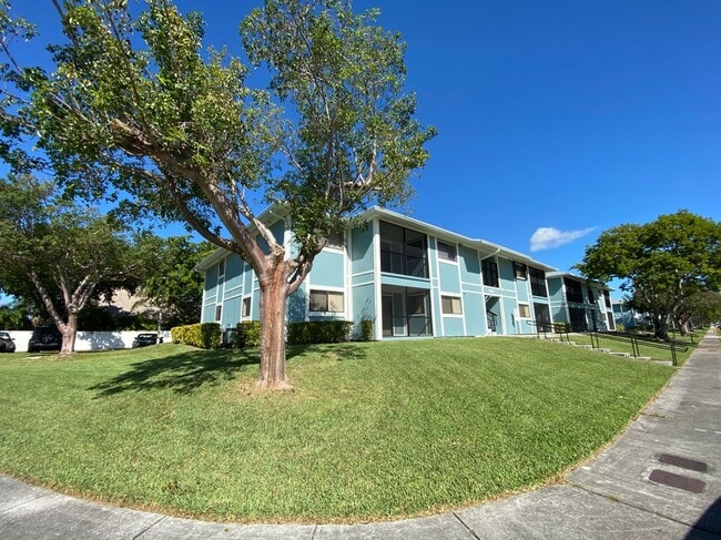 Building Photo - 19800 SW 103rd Ct Rental