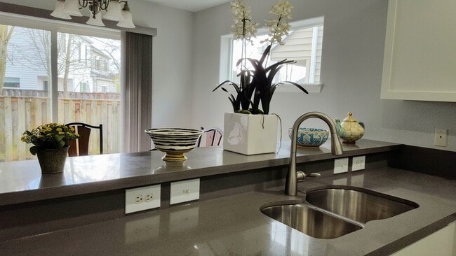 Photo - 16832 NW Oak Creek Dr