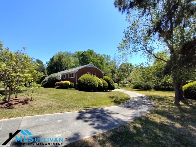 Photo - 101 W Roosevelt St