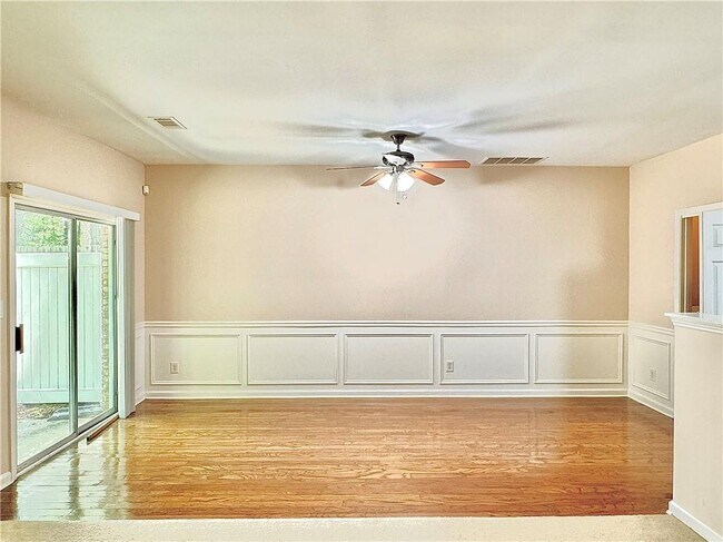 370 Creek Manor Way