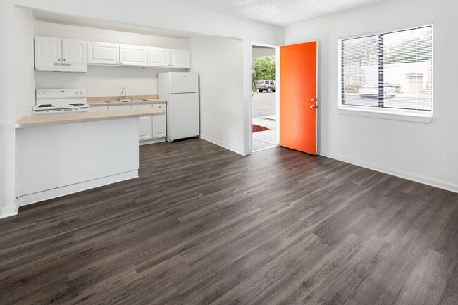 Photo - Windward Apartments