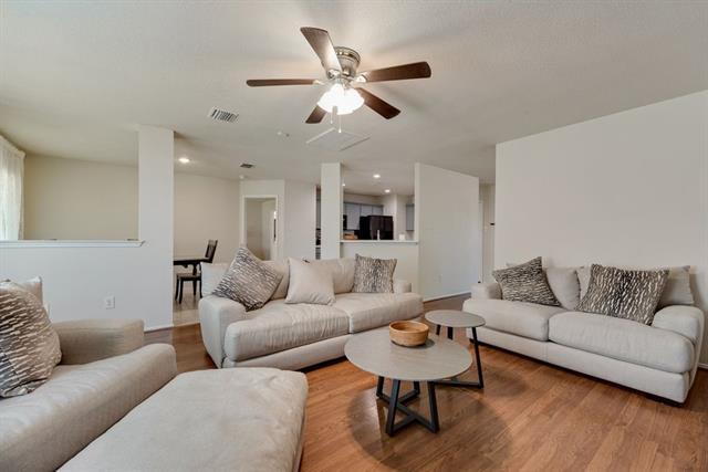 1421 Laurel Hall Ln