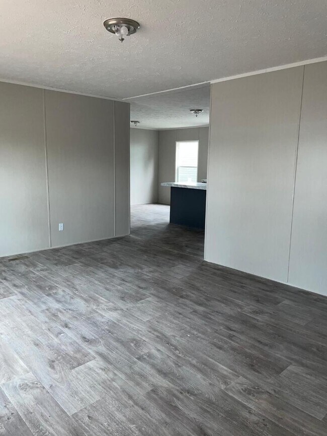 Photo - 307 Marcus crt