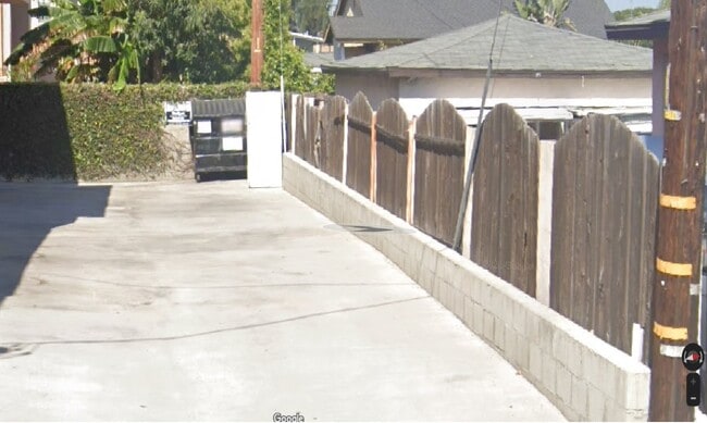 Entrance driveway - 25223 Western Ave