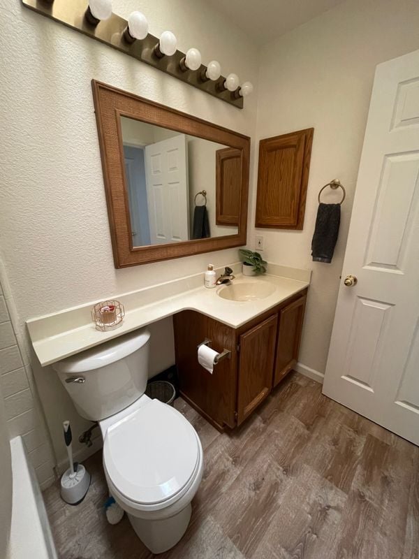 Photo - 100 Bittercreek Dr