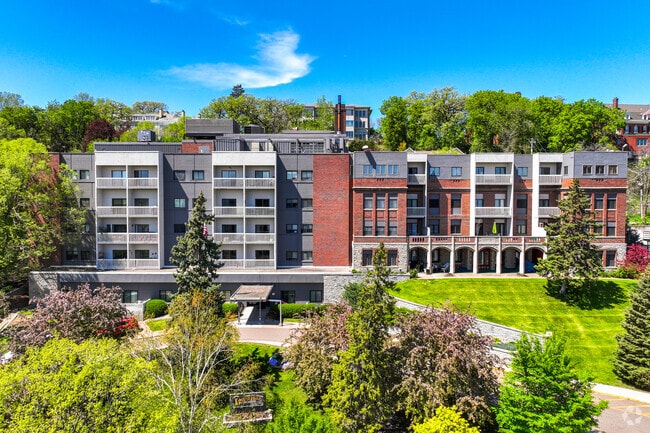 Photo - Irvine Hill Condominiums