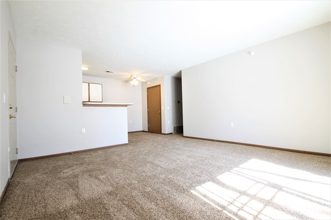 Forest Park Apartments - Forest Park Apartments